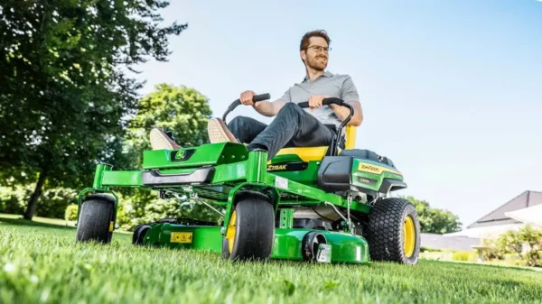 John Deere Z320M ZTrack Zero Turn Mower - Image 3