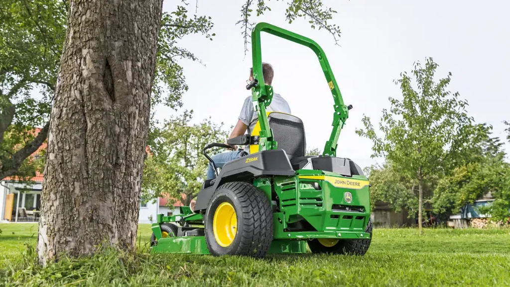 John Deere Z515E Zero Turn Mower - Image 3
