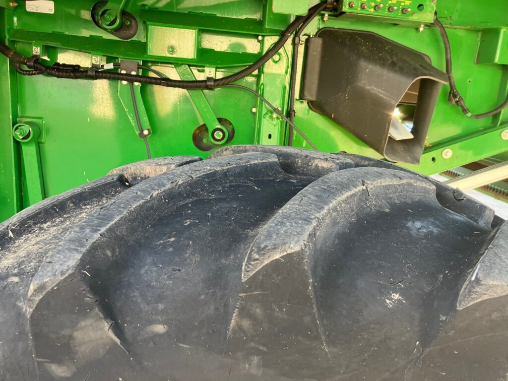 JOHN DEERE S685 TM - Image 19