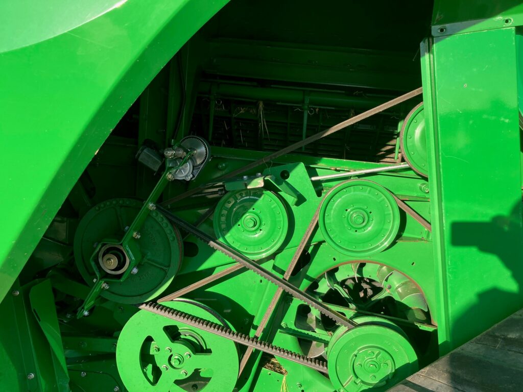 JOHN DEERE S685 TM - Image 10