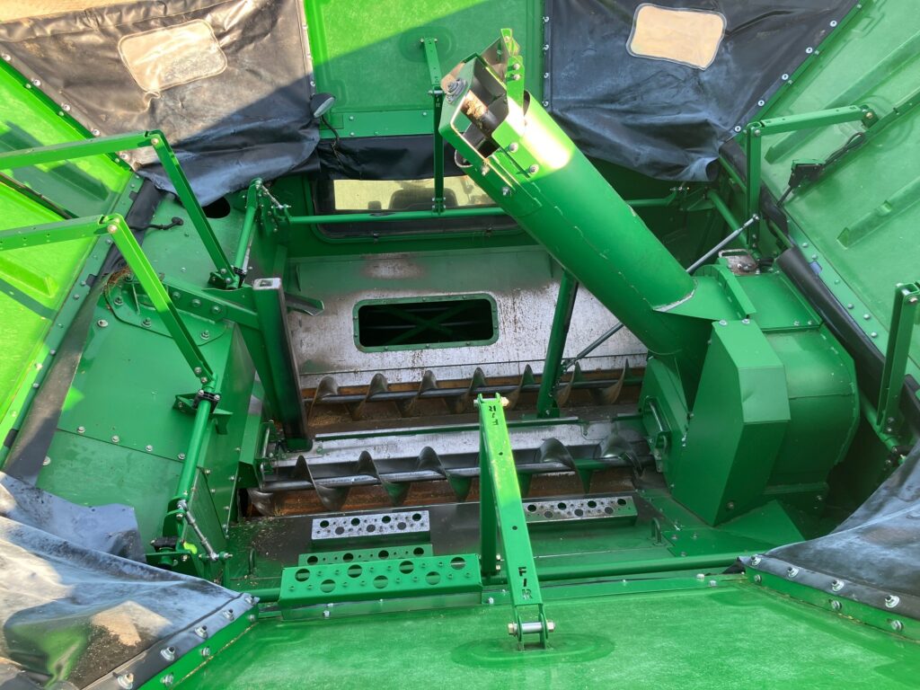 JOHN DEERE S685 TM - Image 9