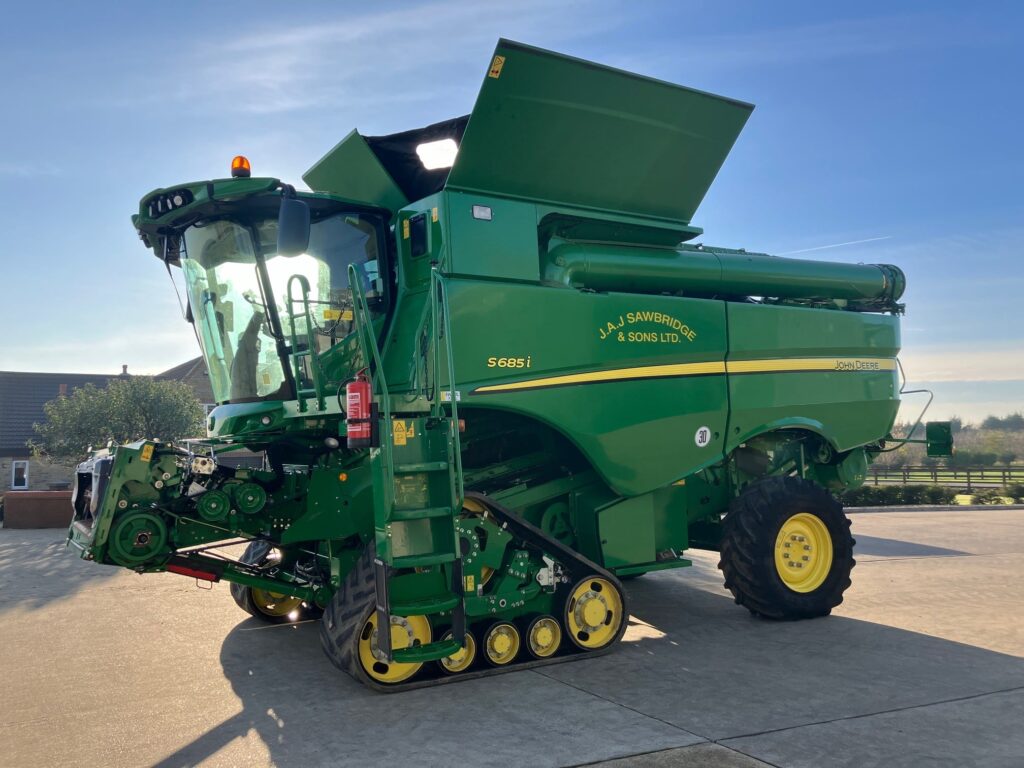JOHN DEERE S685 TM
