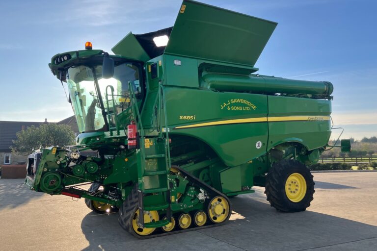 JOHN DEERE S685 TM
