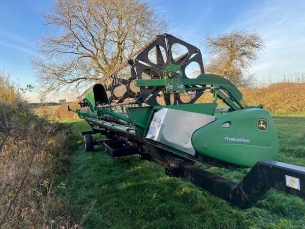 JOHN DEERE S685 TM - Image 23