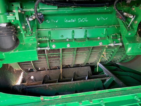 JOHN DEERE S685 TM - Image 14