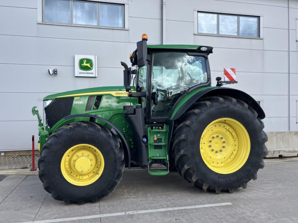 John Deere 6R 215 - Image 2