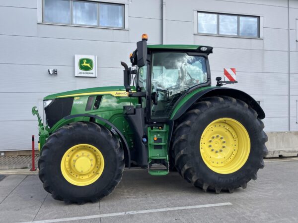 John Deere 6R 215 - Image 2