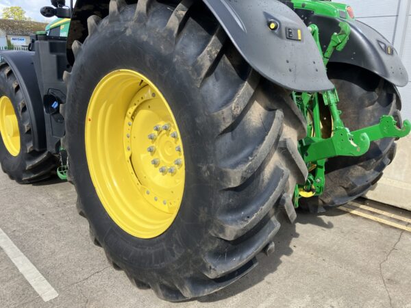 John Deere 6R 215 - Image 15
