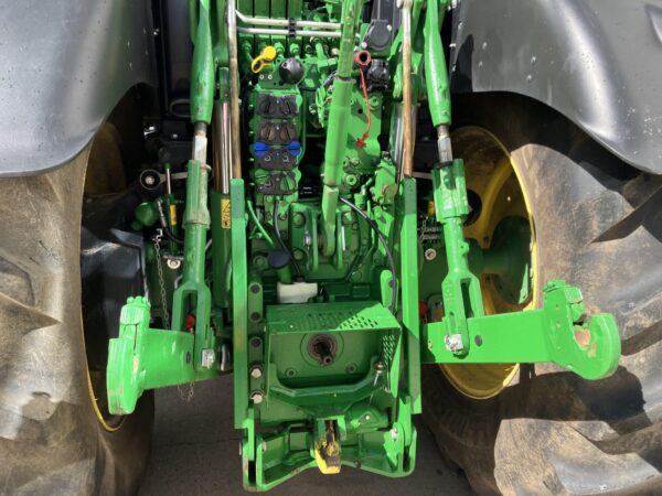 John Deere 6R 215 - Image 17