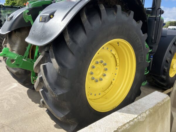 John Deere 6R 215 - Image 18