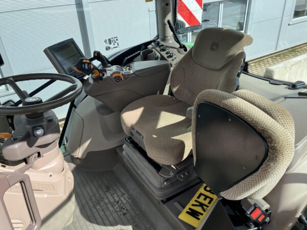 John Deere 6R 215 - Image 20