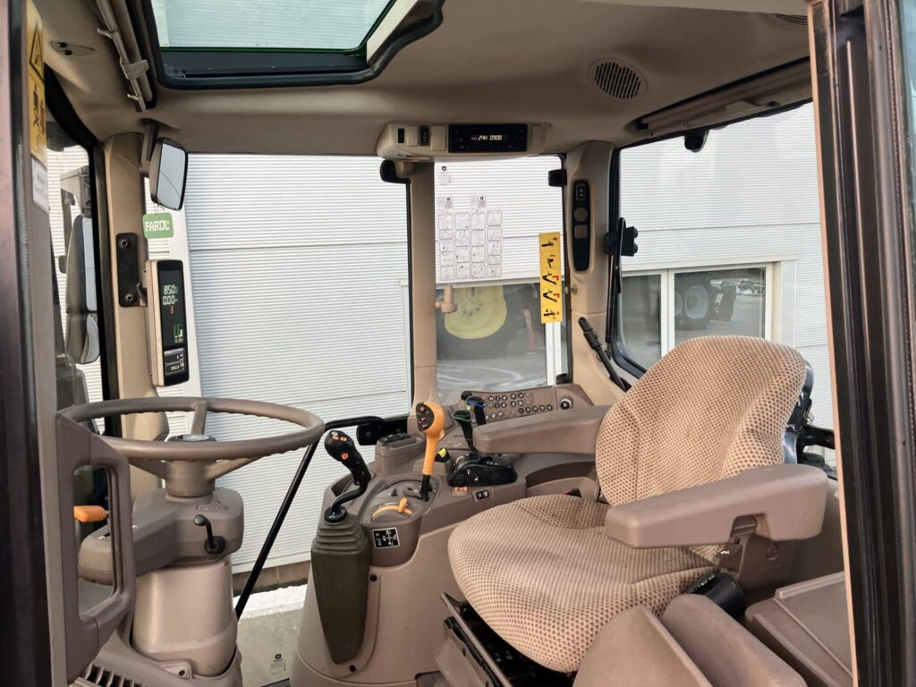 John Deere 6120M - Image 11