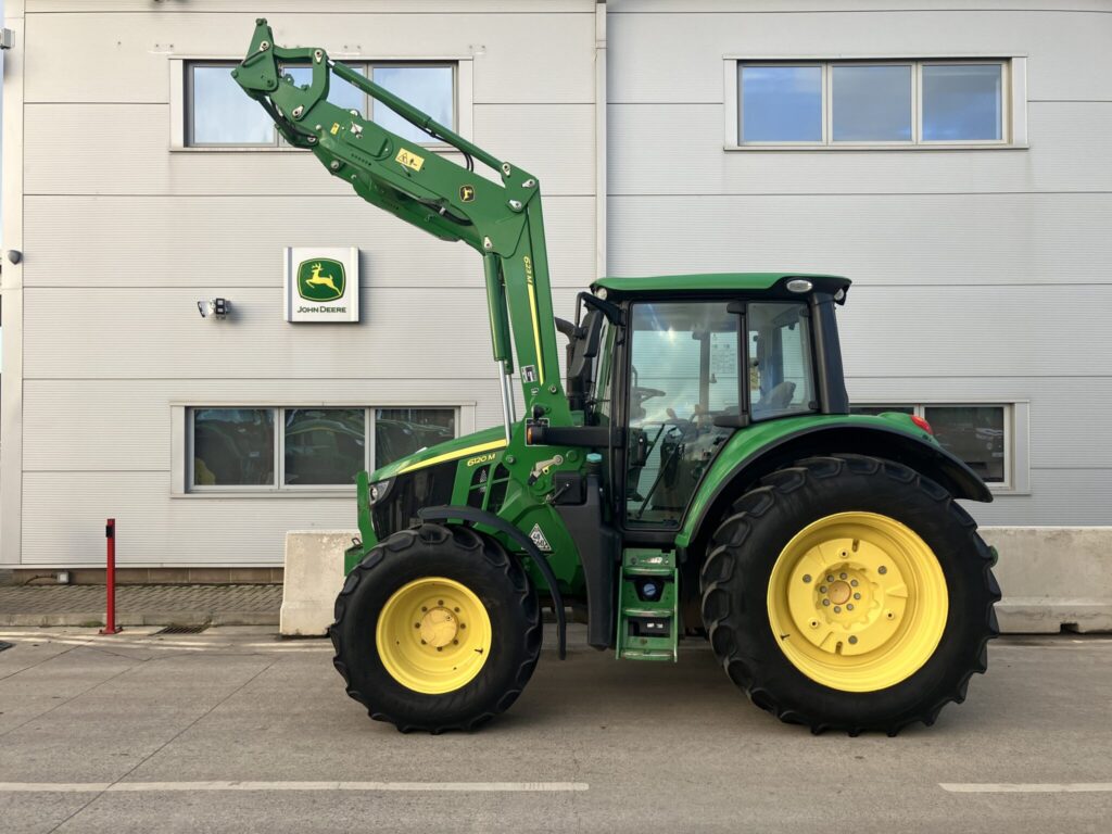 John Deere 6120M - Image 2