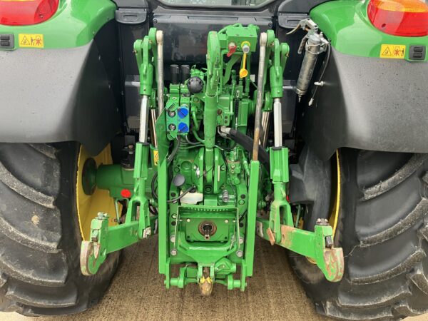 John Deere 6120M - Image 5