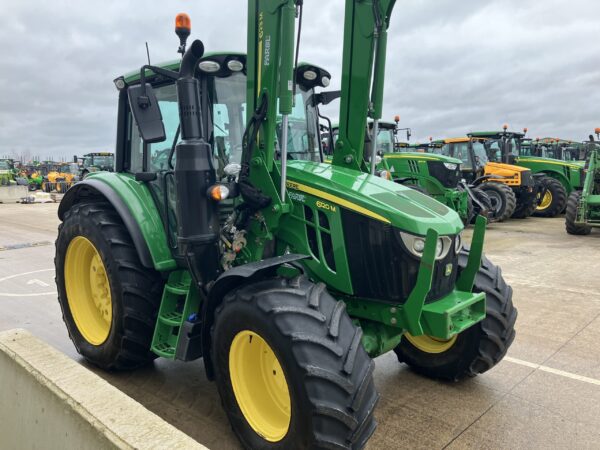 John Deere 6120M - Image 7