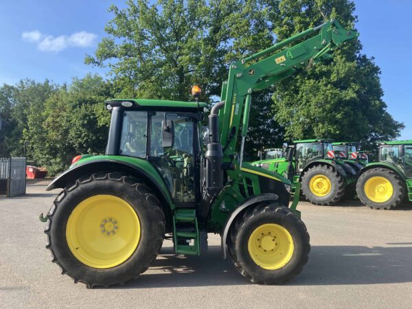 John Deere 6120M - Image 6