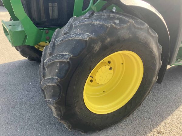 John Deere 6120M - Image 10