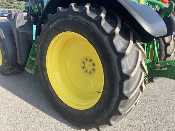 John Deere 6120M - Image 12