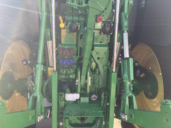 John Deere 6R 130 - Image 15