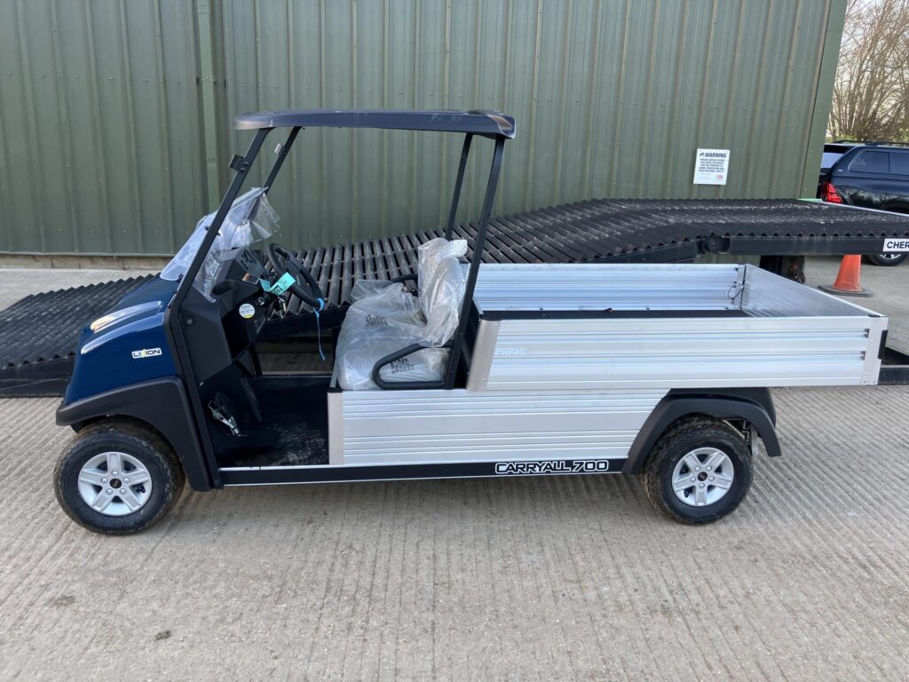 Club Car Carryall 700 w/ Li-Ion Battery - Image 2