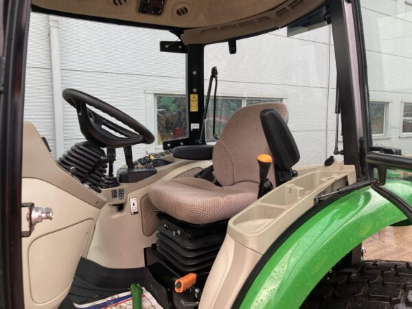 John Deere 4066R compact tractor - Image 10