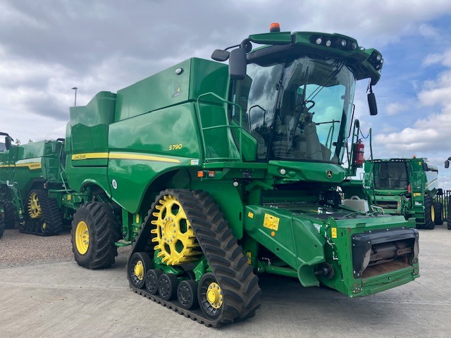 John Deere S790