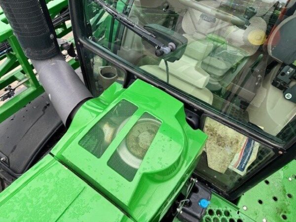 John Deere R4040i - Image 37