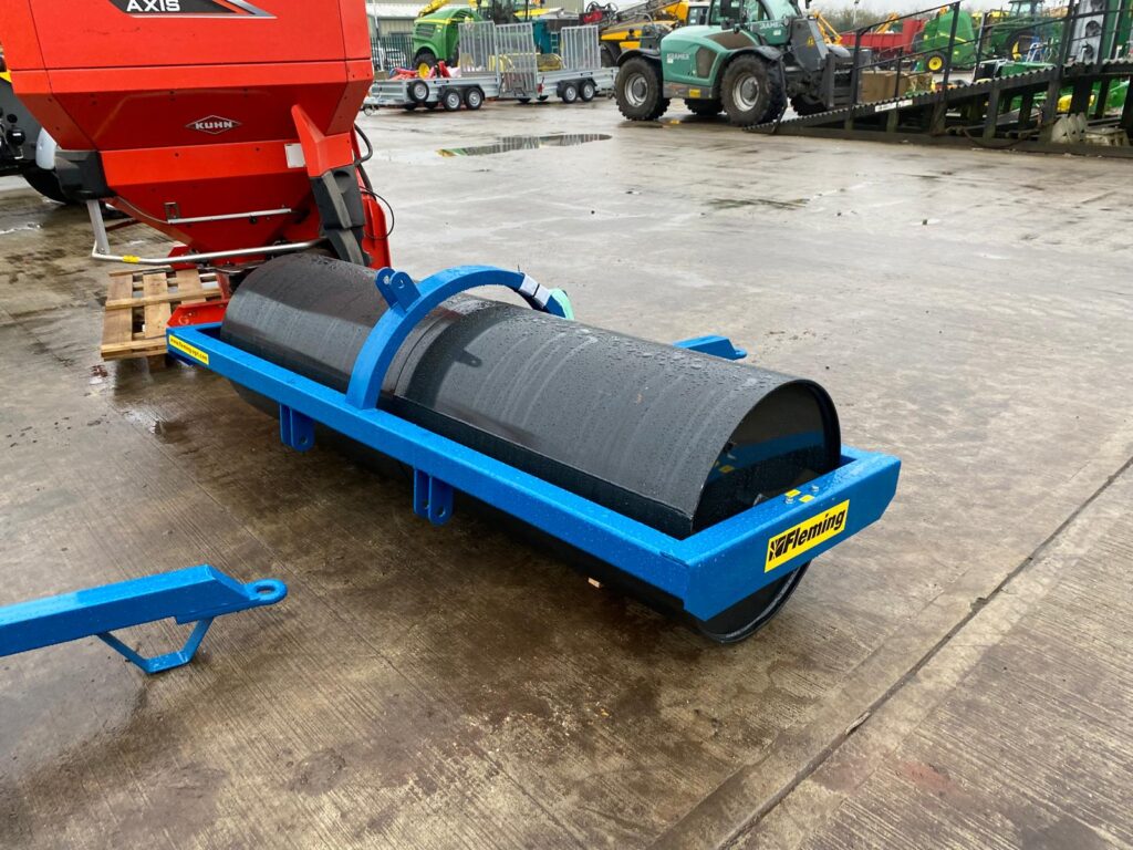 Fleming 83010 8 Foot Roller - Image 5