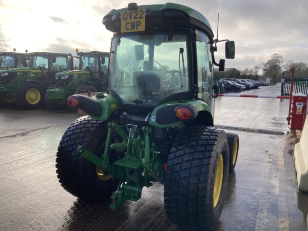 John Deere 4066R Compact Tractor - Image 5