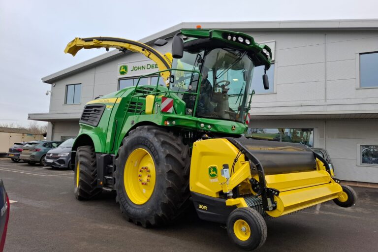 John Deere 9700i