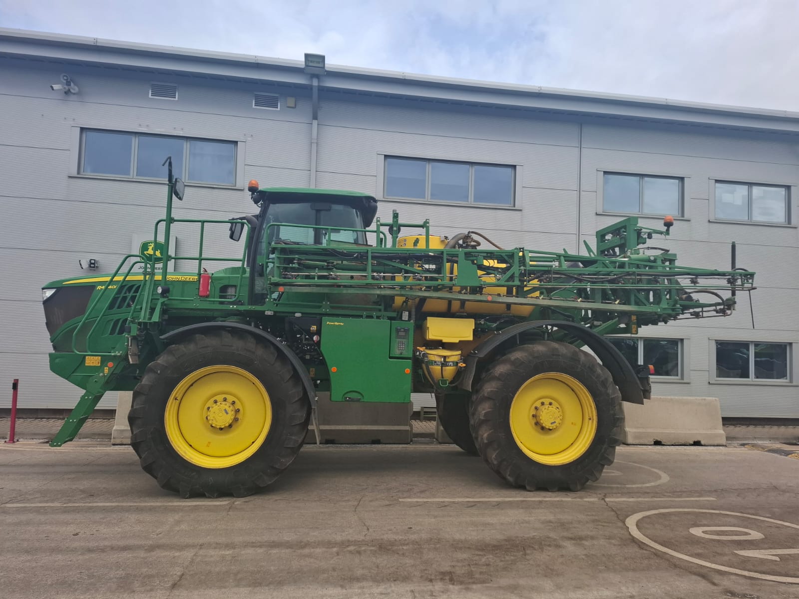 John Deere R4040i