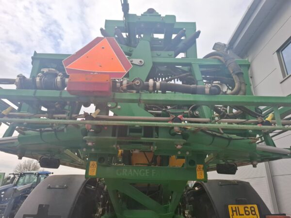 John Deere R4040i - Image 14
