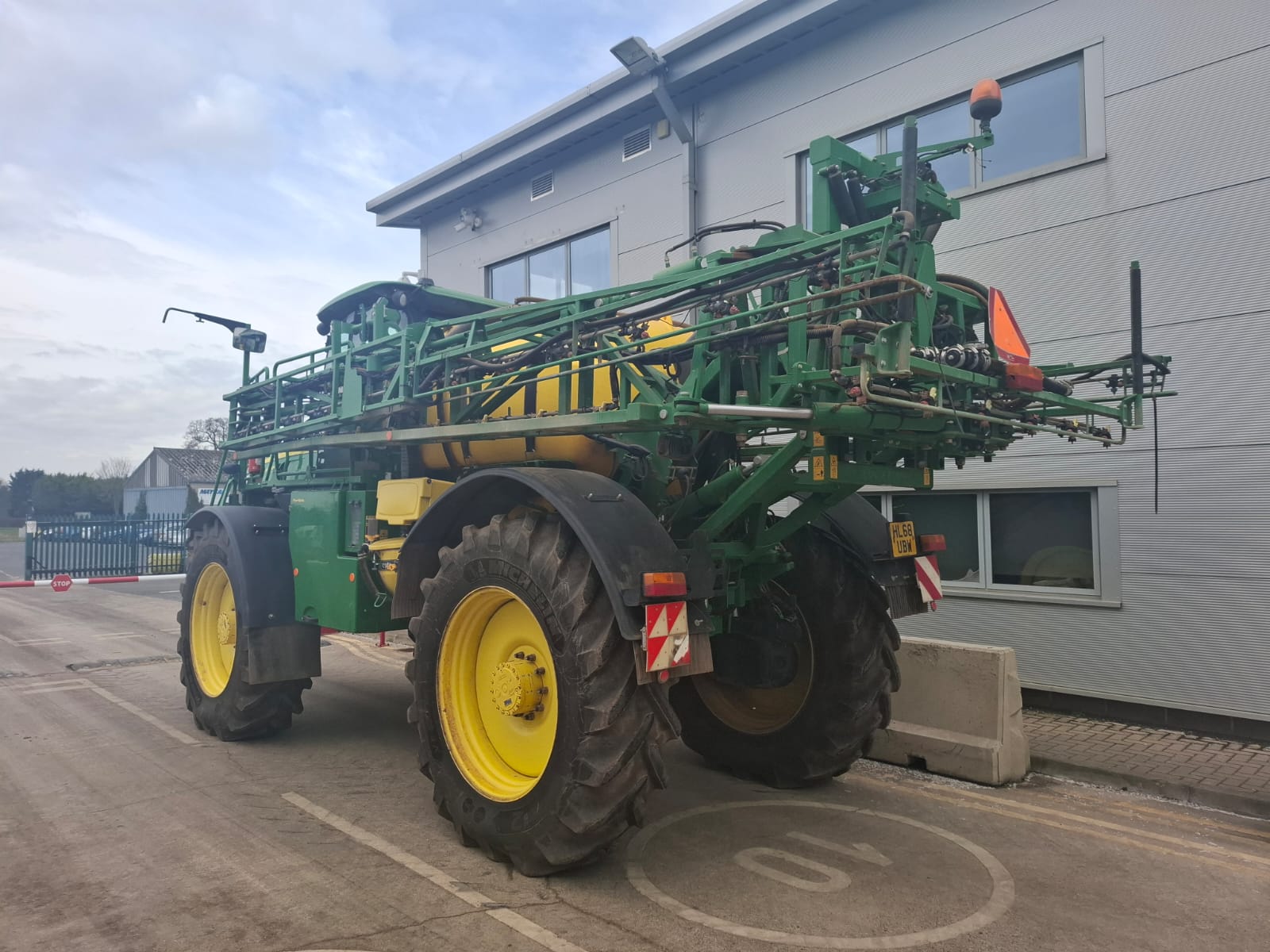 John Deere R4040i