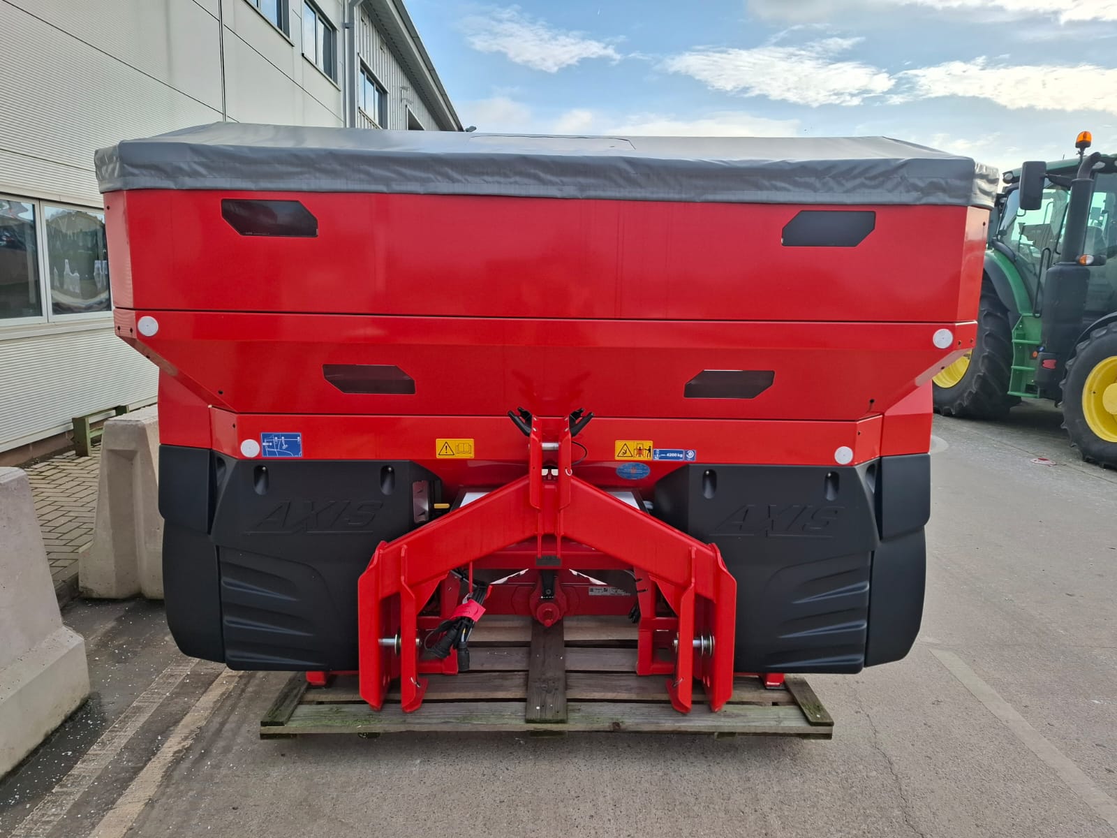 KUHN Axis 40.2 M EMC W ISO PRO