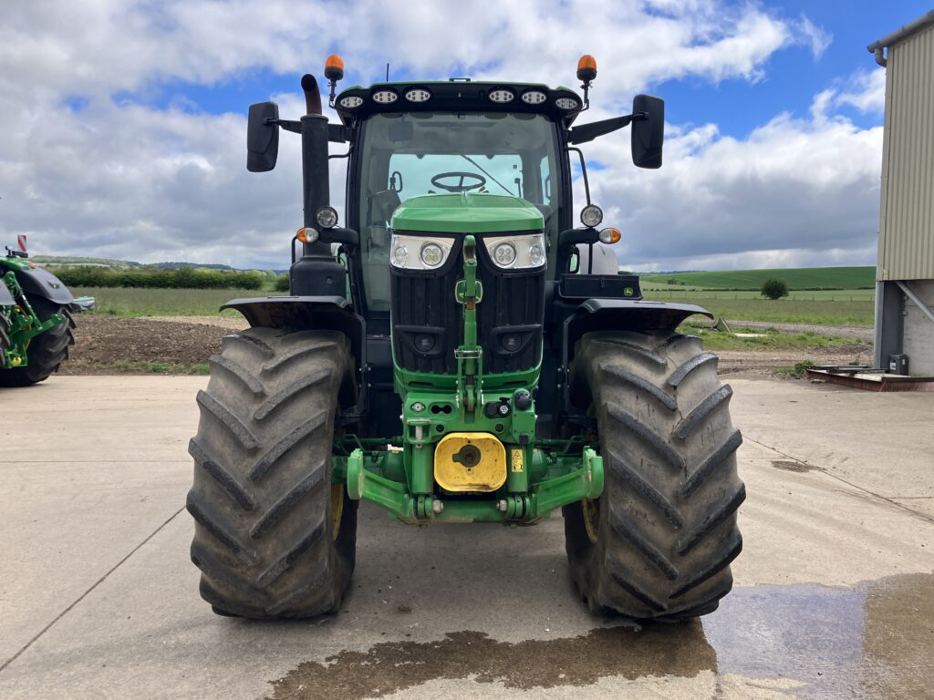 John Deere 6R 215 - Image 8