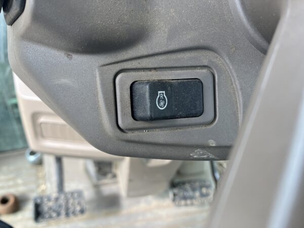 John Deere 6R 215 - Image 24