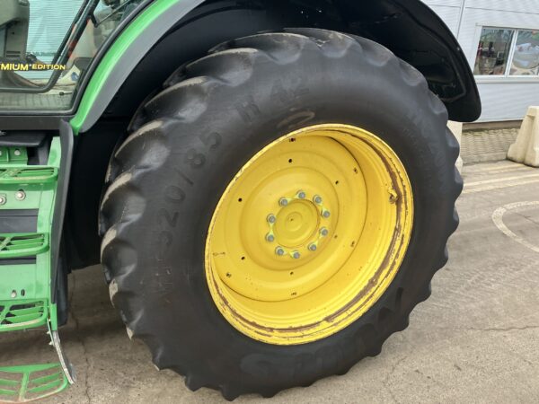 John Deere 6175R - Image 9