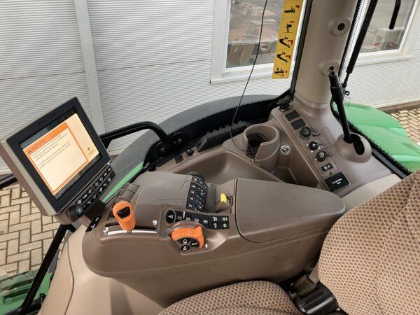John Deere 6175R - Image 13
