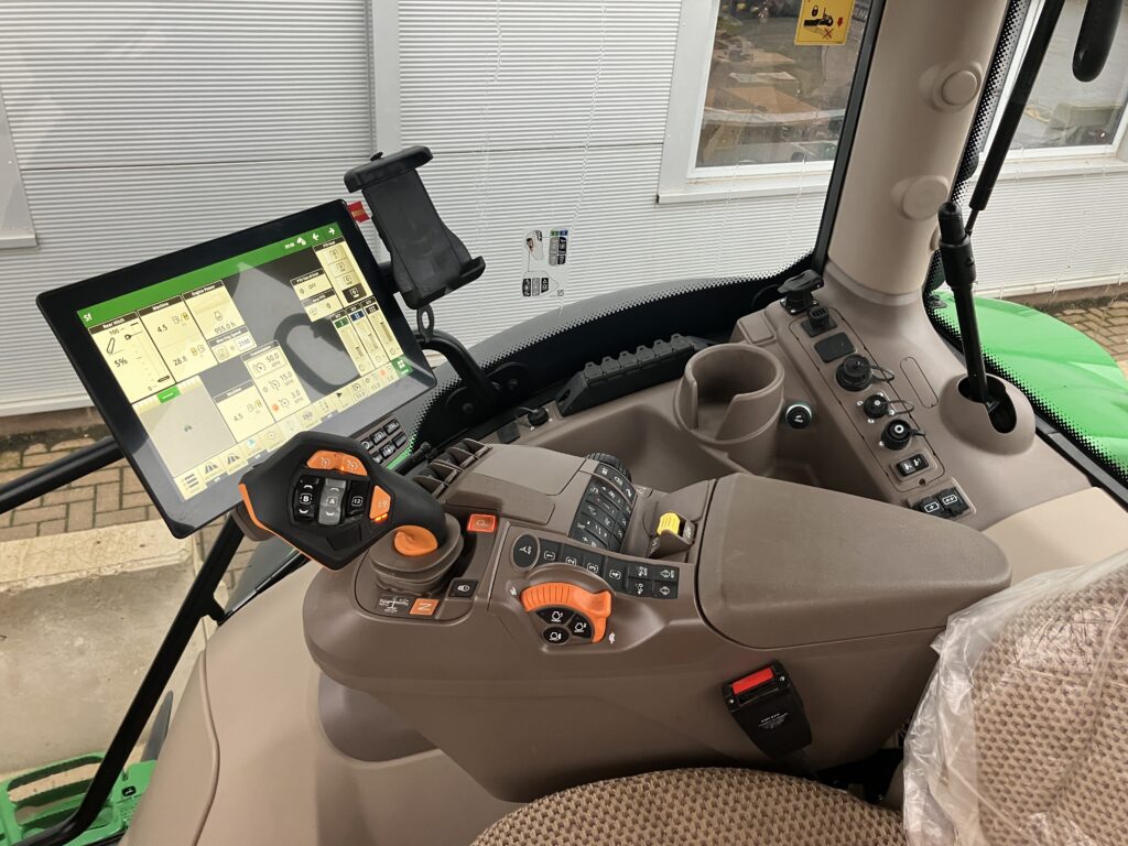 John Deere 6R 185 - Image 12