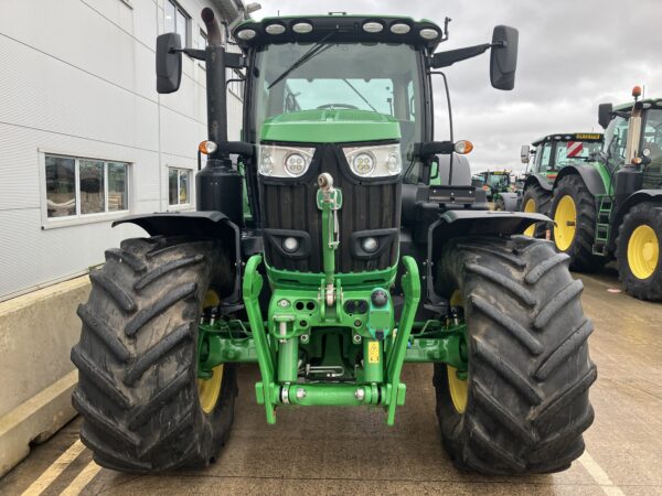 John Deere 6215R - Image 7