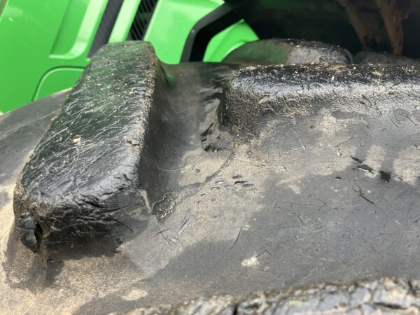 John Deere 6215R - Image 8