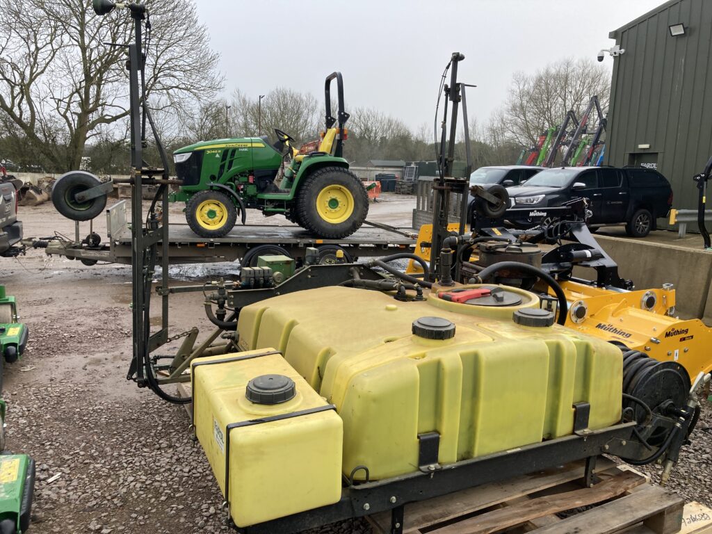 John Deere HD200 de-mount sprayer - Image 2