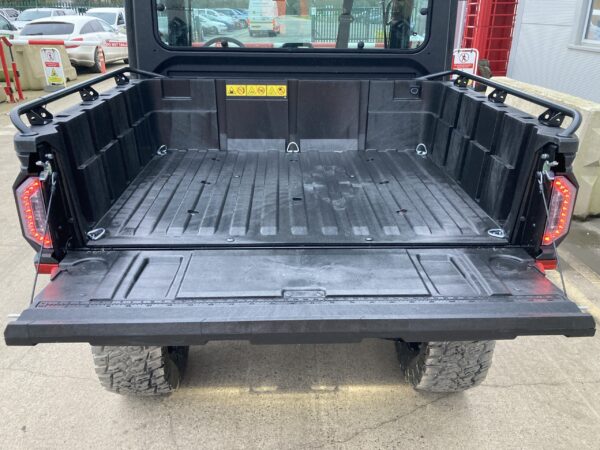 John Deere XUV875M Gator - Image 10