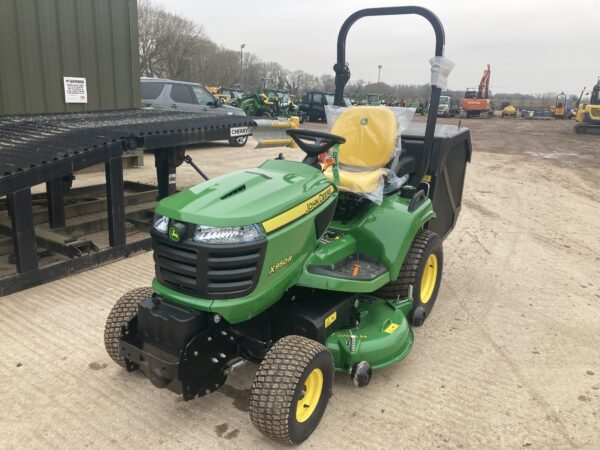 John Deere X950R ride on mower