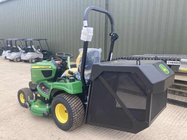 John Deere X950R ride on mower - Image 3