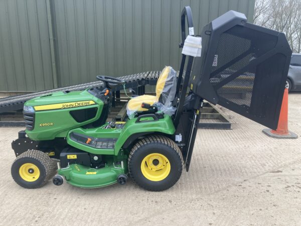 John Deere X950R ride on mower - Image 8