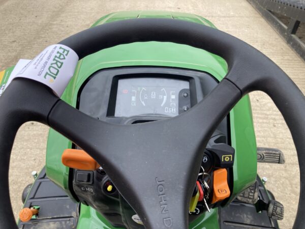 John Deere X950R ride on cut and collect mower - Image 11