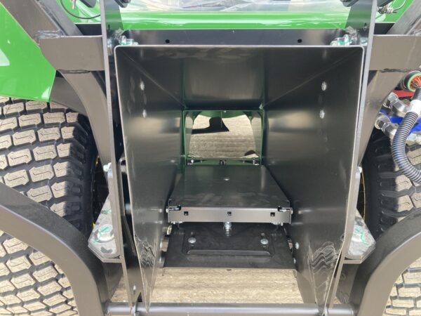 John Deere X950R ride on cut and collect mower - Image 9