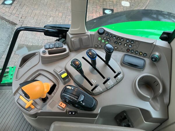 John Deere 6140M - Image 12