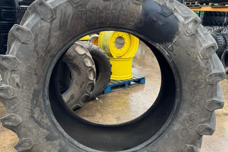 650/65X42 Trelleborg TM800